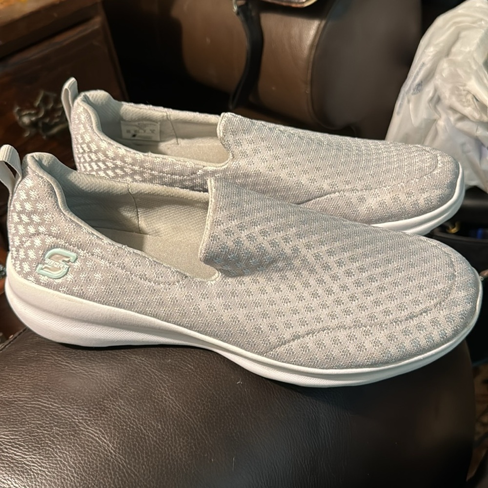 Sketchers S Sport memory foam shoes light gray size 9.5 9-1/2 - Picture 2 of 14